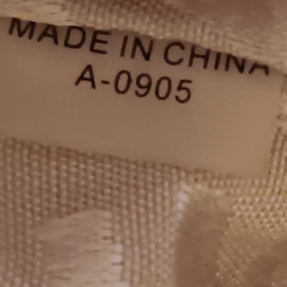 Hobo Style Bag by Michael Kors - Picture 5 of 7